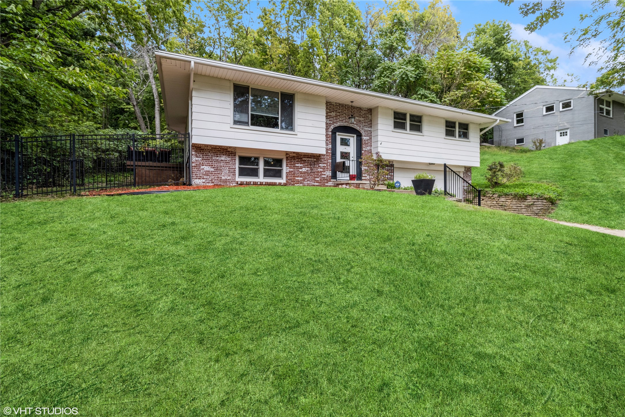 Welker Ave, Des Moines, IA 50312
