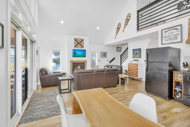 62 Sands St, House other with 3 bedrooms, 2 bathrooms and null parking in Rochon Sands AB | Image 15