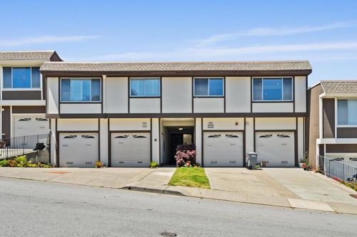 2462 Rowntree Way, South San Francisco, CA, 94080-4048 | Card Image