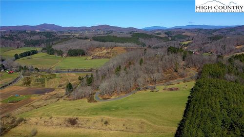 1 Armrey Dr, Laurel Springs, NC, 28644 | Card Image