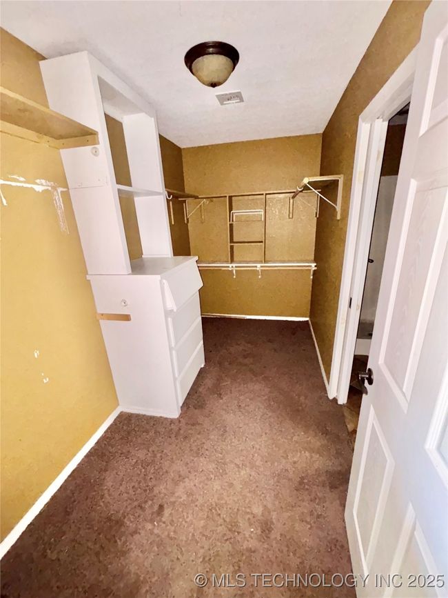 1219 Nw 3 Rd Cir, House other with 3 bedrooms, 2 bathrooms and null parking in Stigler OK | Image 14