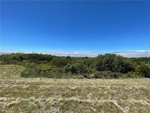 72 Dunes Ln, Ocean Shores, WA, 98569-9308 | Card Image