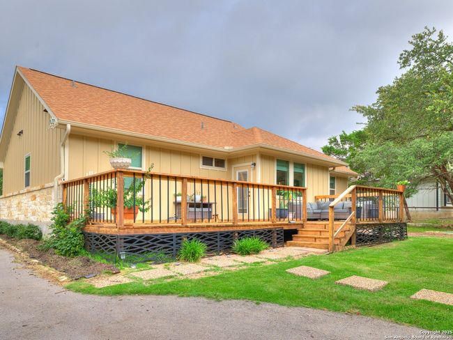 5290 Spring Branch Rd, House other with 3 bedrooms, 2 bathrooms and null parking in Spring Branch TX | Image 10