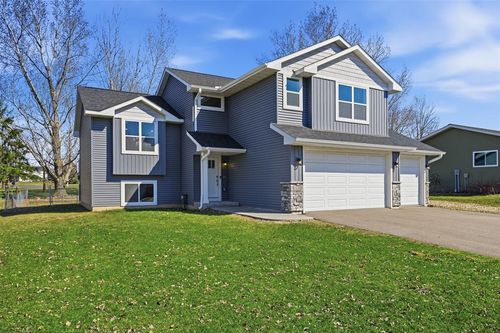 1630 5th Ave, Baldwin, WI, 54002-9357 | Card Image