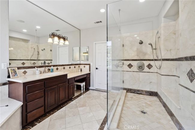 36472 County Line Rd, House other with 4 bedrooms, 6 bathrooms and 4 parking in Yucaipa CA | Image 54