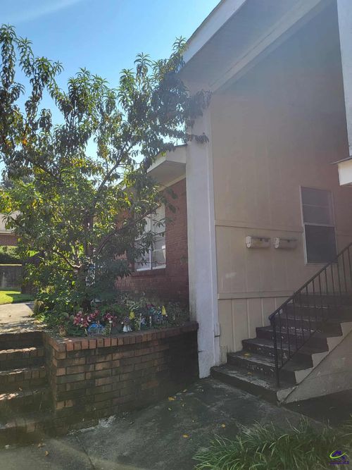 103 Westcliff Cir, Warner Robins, GA, 31093-8857 | Card Image