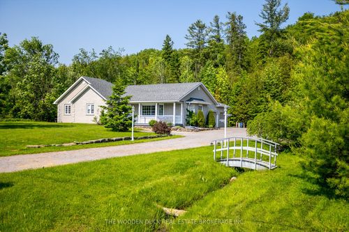 143 N Lang Rd, Keene, ON, K0L2G0 | Card Image