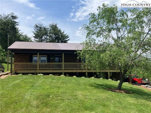 11113 Glade Valley Rd, Ennice, NC, 28623-9151 | Card Image