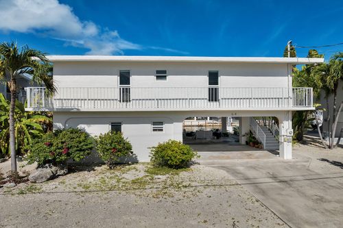 64 W Plaza Del Sol, Islamorada, FL, 33036-4120 | Card Image