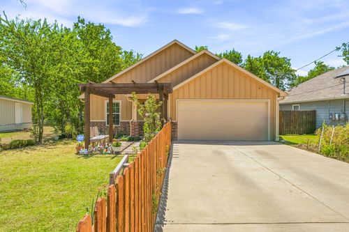 1006 Se 3rd St, Mineral Wells, TX, 76067-5522 | Card Image