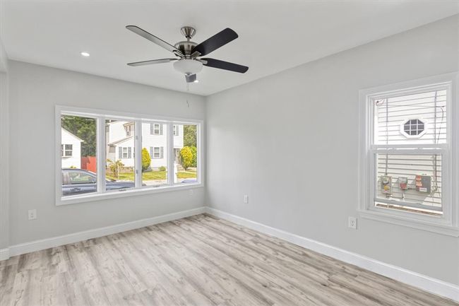 34 Stowe Ave, House other with 2 bedrooms, 1 bathrooms and 4 parking in Riverside RI | Image 6