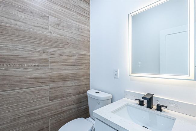 0 - 2739 Nw 7 Th St, House other with 4 bedrooms, 3 bathrooms and null parking in Fort Lauderdale FL | Image 20