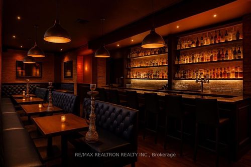 2-10164 Yonge St, Richmond Hill, ON, L4C1T6 | Card Image