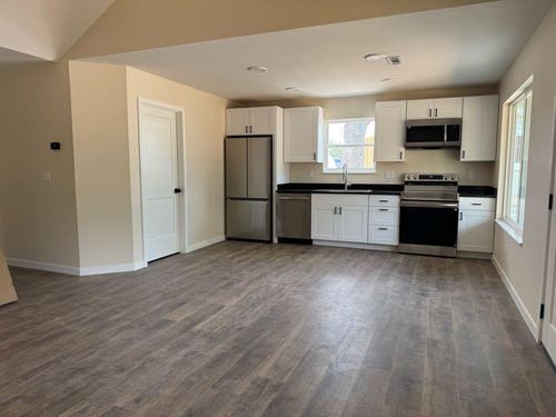 2032 State Highway H, Lampe, MO, 65681-8262 | Card Image
