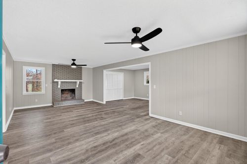 26 Lee St, lyman, SC, 29365-9726 | Card Image