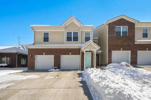 unit-202-1530 Nowlin Ave, Greendale, IN, 47025-1797 | Card Image