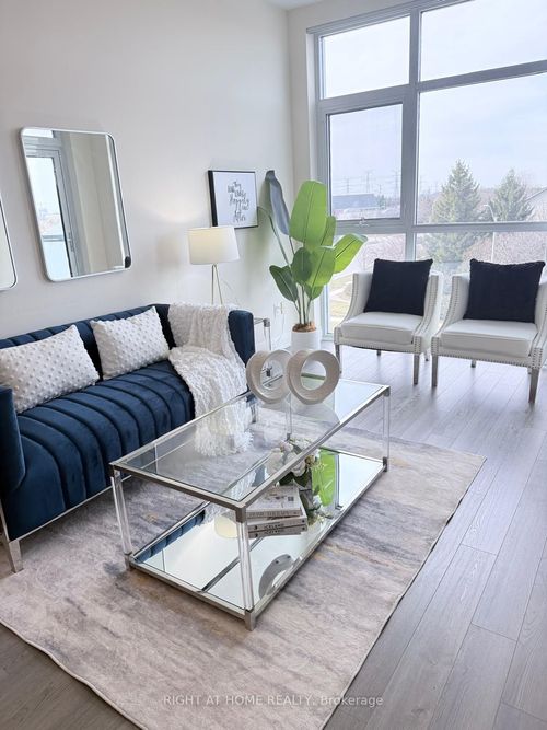 -326-8763 Bayview Avenue, Richmond Hill, ON, L4B3V1 | Card Image