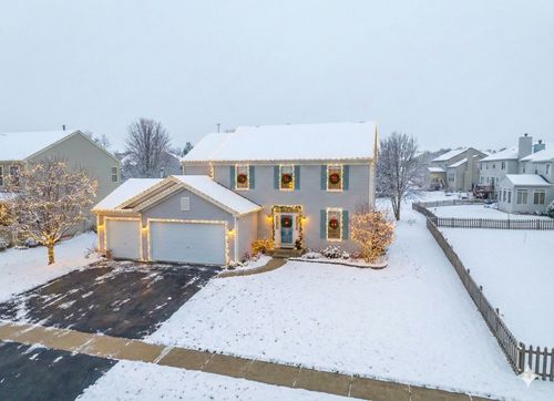 2441 Haydn St, Woodstock, IL, 60098-8045 | Card Image