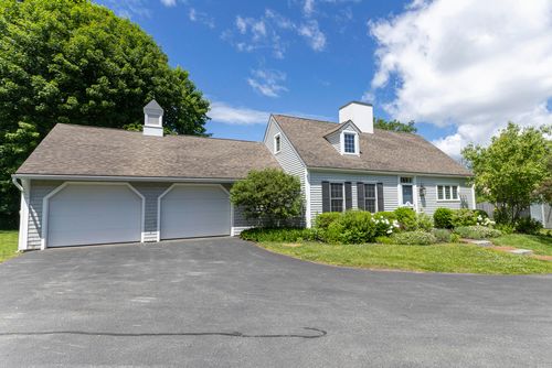 8-8 Sand Pebble Way, South Portland, ME, 04106-3045 | Card Image