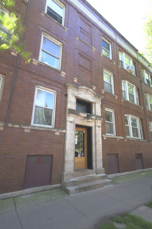 1-1057 W Berwyn Ave, Chicago, IL, 60640-2586 | Card Image