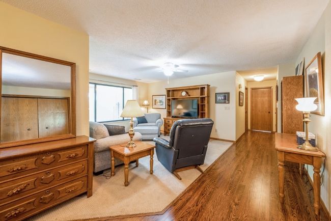 Living Room | Image 5