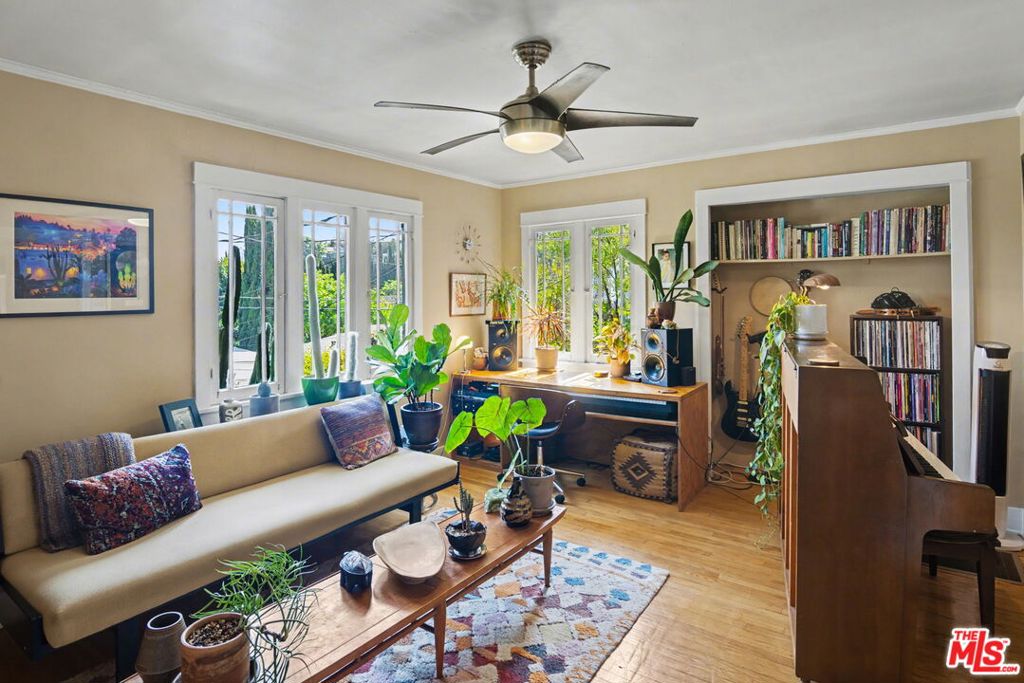 Residential Income in Los Angeles 5