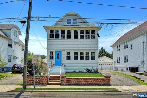 21 5th St, Clifton, NJ, 07011-3174 | Card Image