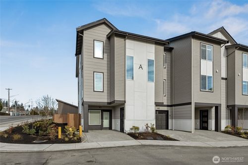 g2-16723 Alderwood Mall Parkway, Lynnwood, WA, 98037 | Card Image
