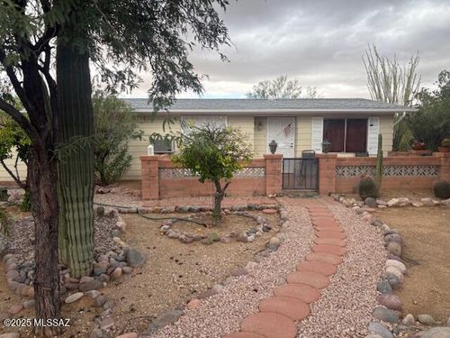 2240 S Diamond Bar Ln, Tucson, AZ, 85713-6798 | Card Image