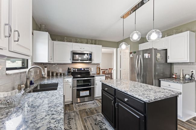 1792 Salina Dr, House other with 4 bedrooms, 3 bathrooms and null parking in Avon IN | Image 20