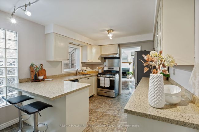30 Leach Dr, House other with 5 bedrooms, 4 bathrooms and 2 parking in Ajax ON | Image 10