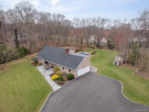 431 Woodbury Rd, Cold Spring Harbor, NY, 11724-2233 | Card Image