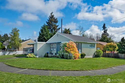 9328 31st Ave Sw, Seattle, WA, 98126-3931 | Card Image