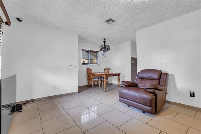 11055 Vailview Dr, House other with 3 bedrooms, 2 bathrooms and null parking in Houston TX | Image 8