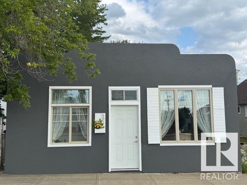 4911 50 St, Holden, AB, T0B0H8 | Card Image