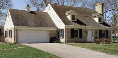 3955 Patricia Dr, Columbus, OH, 43220-4914 | Card Image