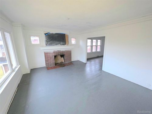 4353 Seebaldt St, Detroit, MI, 48204-4235 | Card Image