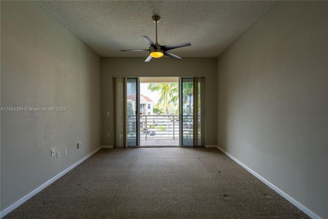 APT-307 - 2711 Ocean Club Blvd, Condo with 2 bedrooms, 2 bathrooms and null parking in Hollywood FL | Image 8
