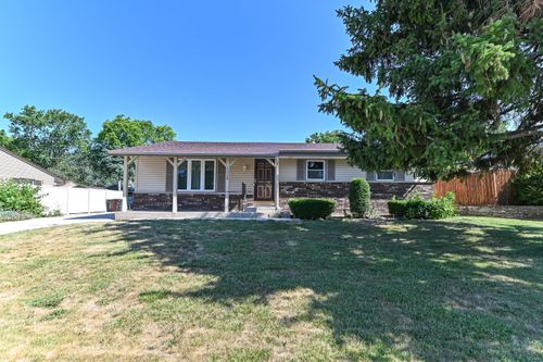 1220 Lakeview Ave, SOUTH MILWAUKEE, WI, 53172-3703 | Card Image
