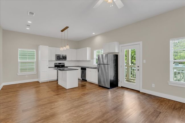 435 N Woods St, Townhouse with 2 bedrooms, 2 bathrooms and null parking in Sherman TX | Image 23