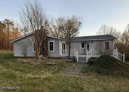424 Lakeview Dr, Crossville, TN, 38558-7138 | Card Image