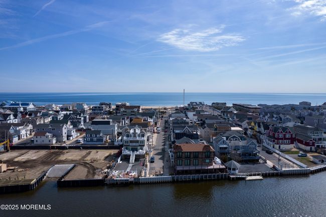 26 Beach St, House other with 3 bedrooms, 3 bathrooms and null parking in Sea Bright NJ | Image 48
