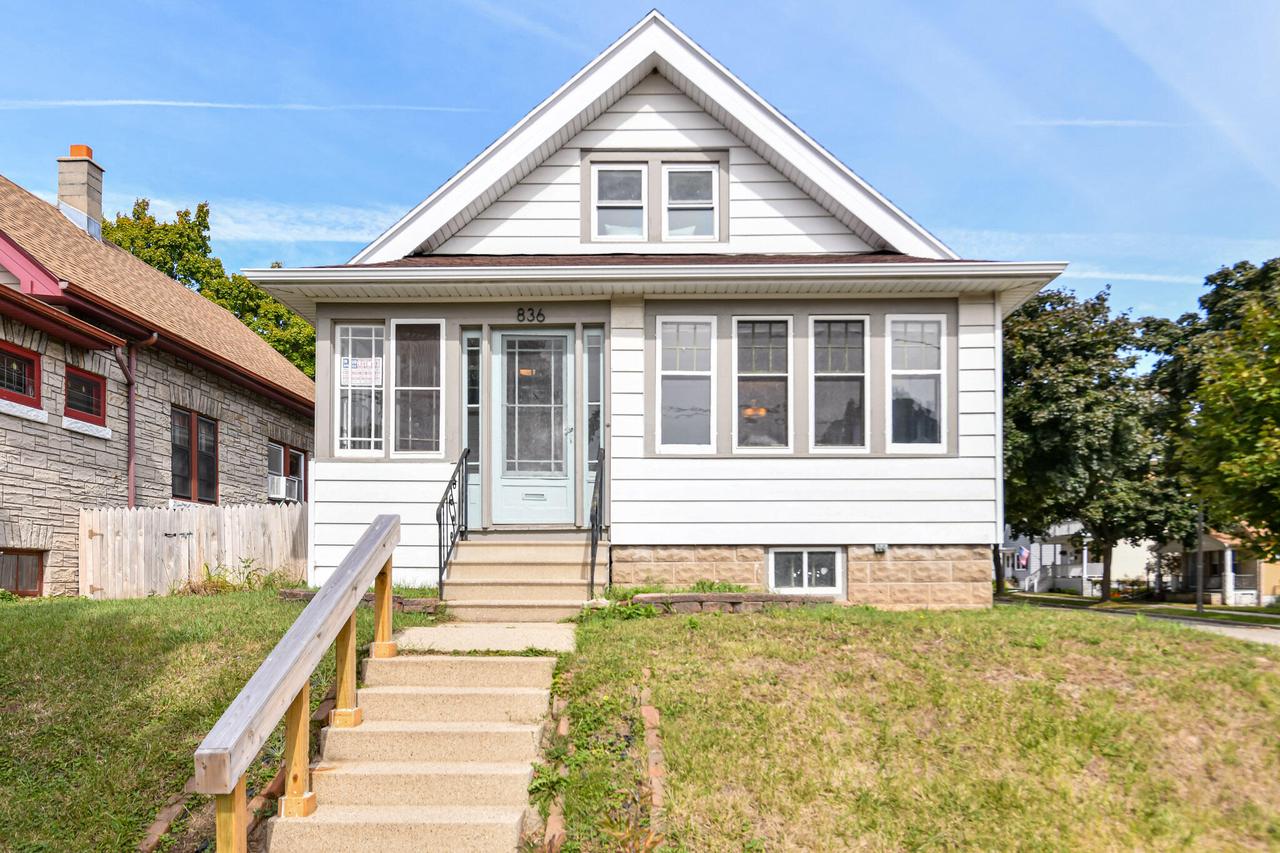 Conway St, Milwaukee, WI 53207