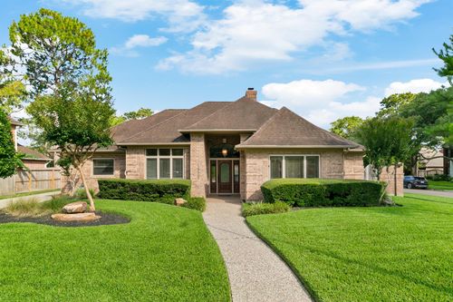 15935 Parkchester Drive, Houston, TX, 77062 | Card Image