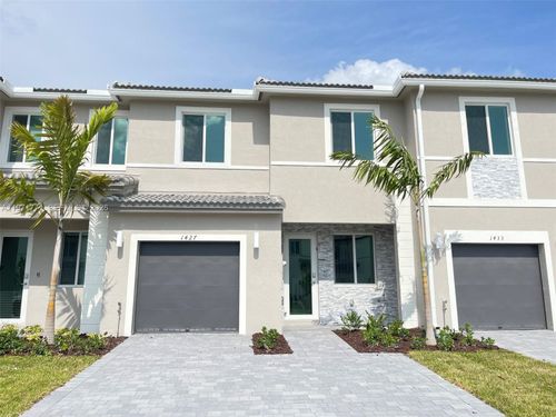 1427-1427 Se 7th Ter, HOMESTEAD, FL, 33034-3462 | Card Image