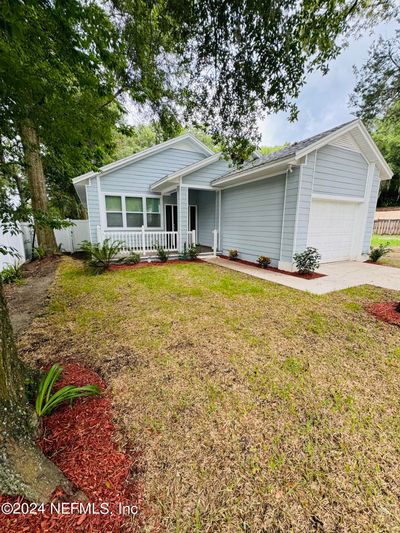 8813 Jasper Avenue, House other with 3 bedrooms, 2 bathrooms and null parking in Jacksonville FL | Image 2