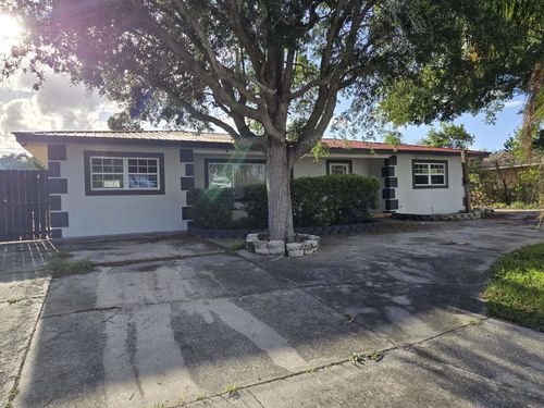 833 Sherwood Dr, LAKE WALES, FL, 33898-3417 | Card Image