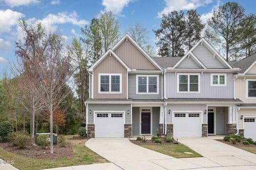 210 Silas St, Durham, NC, 27705-3194 | Card Image