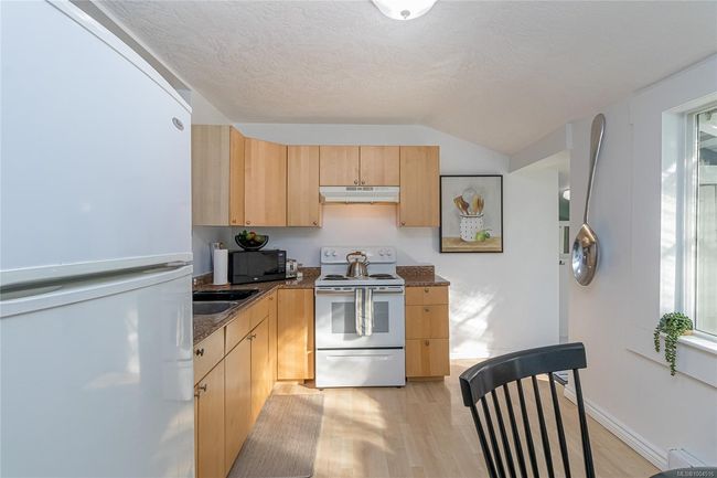 COTTAGE | Image 80