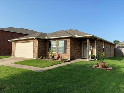 8416 River Bluffs Dr, Arlington, TX, 76002-3053 | Card Image